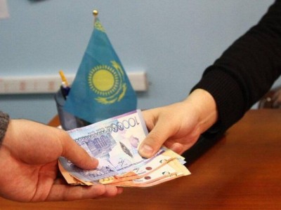 Ақтөбеде мектеп директоры пара алды деген күдікпен ұсталды.