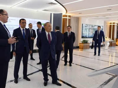 Н.Назарбаев: Партияның съезін өткізіп, ел президенттігіне кандидатура ұсынуымыз керек.