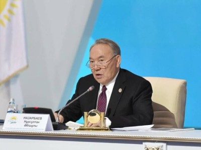 Н.Назарбаев: Көп балалы отбасыларындағы әр балаға 21 мың теңгеден жәрдемақы берілсін.