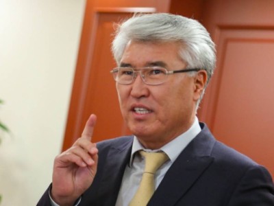 Арыстанбек Мұхамедиұлы: Ленин тірі және өмір сүре береді.