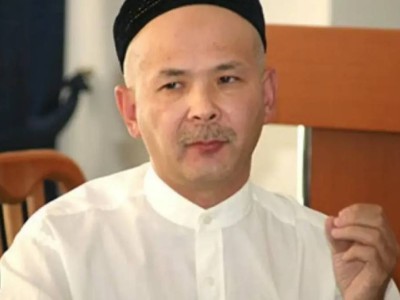 Қазақстан мұсылмандар одағының жетекшісі әйелін соққыға жықты деп айыпталды.