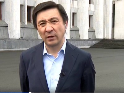 Қожағапанов: Келіншектер кешірсін, сарымсақ, пияз және С витаминін жеп жүрмін.