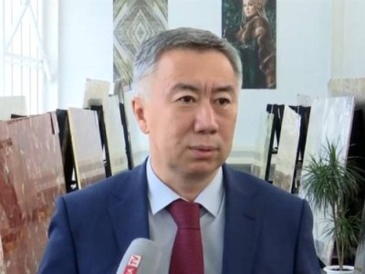 Халықпен дұрыс тіл табыса алмайтын шенеуніктер көбейіп кетті.