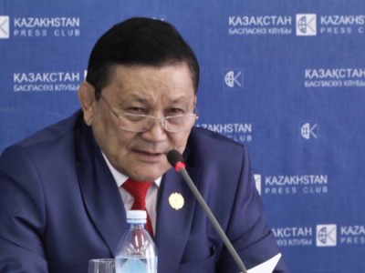 Бәзілбаев президент сайлауына түсетінін мәлімдеді.