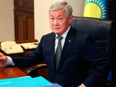 Астанада көп балалы аналар Бердібек Сапарбаевпен кездесуді талап етті.