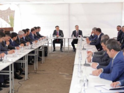 Сағынтаев ОҚО ауыл шаруашылығы тауарын өндірушілерімен кездесті.