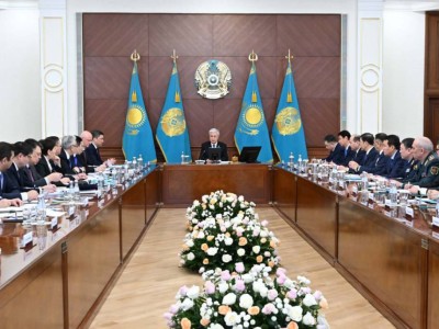 Тоқаевтың төрағалығымен Үкіметтің кеңейтілген отырысы басталды.