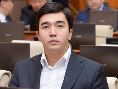 Назарбаевқа ескерткіш салуды ұсынған экс-депутат лауазымды қызметке тағайындалды.