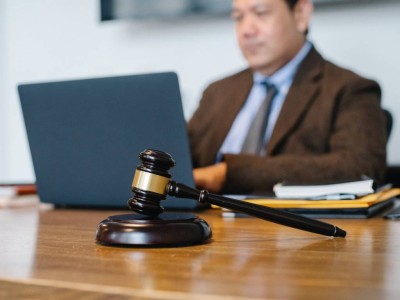 Шаруалардың ақшасын жымқырған Аграрлық несие корпорациясының қызметкері сотталды.