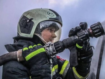 Ресейде мұнай өңдеу зауытында жарылыс болды.