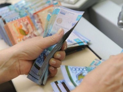 Отандық кәсіпкерлер өз жұмыскерлеріне 4,3 млрд теңге қарыз.
