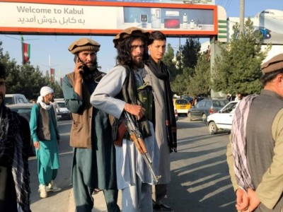 Ауғанстан тәліптер қолында.