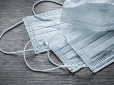 Қаулы: Қоғамдық орындарда маска тағу міндеттеледі.