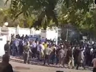 Қытай жұмысшыларының бүлігін арнайы жасақпен басқан.