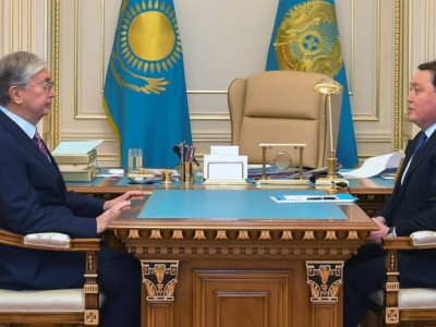 Тоқаев пен Мәмин короновирустың таралуының Қазақстан экономикасына әсерін талқылады.
