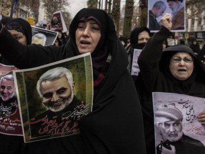 Касем Сүлейманидың қызы АҚШ-тың басына «қара бұлт» төнгенін айтты.