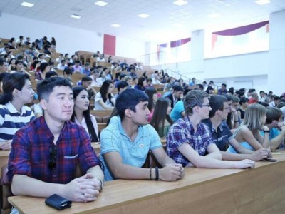 Елде студенттердің жәрдемақысы өседі.