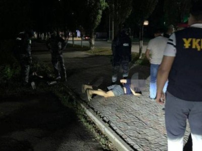 Қостанайда адамдарды бопсалап келген топ ұсталды.