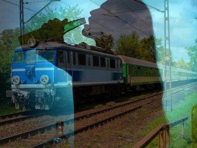 Аяғы сынған: Қарағандыда мас әйелді пойыз қағып кетті