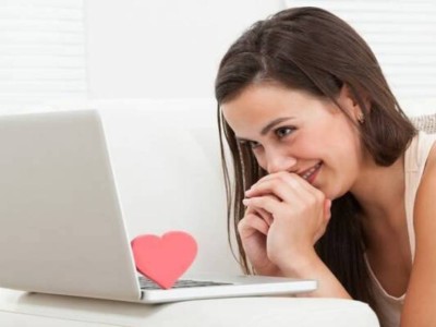 Онлайн махаббат: астаналық әйел 9 млн теңгесінен айырылды