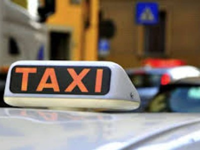 Санкт-Петербургте мигранттарға такси болуға тыйым салынды