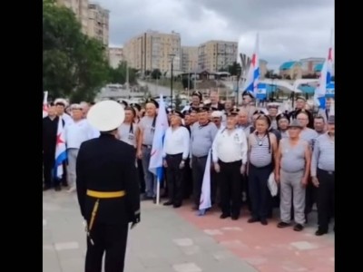 Қостанайда Ресейдің әскери-теңіз күштері күнін атап өткендерге айыппұл салынды (ВИДЕО)
