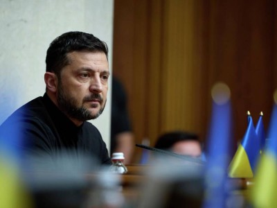 Киевке тықыр таянды: Зеленский Украинаның кейбір жерін Ресейге беруге дайын