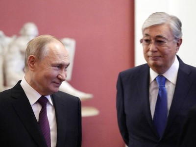 Путин Аляскадан келген соң Тоқаевқа кездесу туралы айтып берді