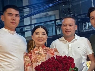 "Мама" деп атағаныңа рақмет, балам": Тамара Асар өгей ұлына әсерлі жазба арнады
