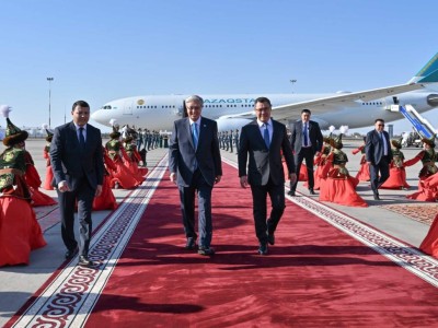 Тоқаев Қырғыз Республикасына ресми сапармен барды