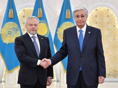 Украинаның жаңа елшісі Тоқаевқа маңызды құжатты тапсырды