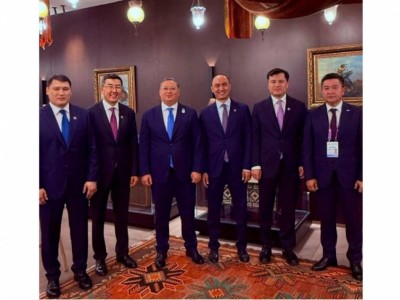Оқ тиіп ем қабылдап жатыр деген Берденов Бейжіңде бой көрсетті
