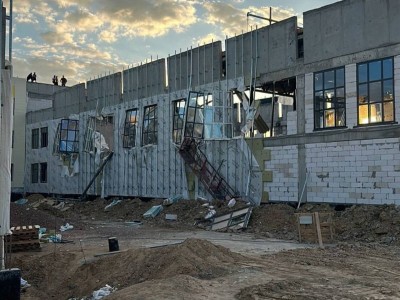 Кұлсарыда салынып жатқан мектептің шатыры құлады