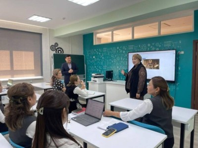 Астанадағы мектептің оқу бағдарламасына жасанды интеллект енгізілді