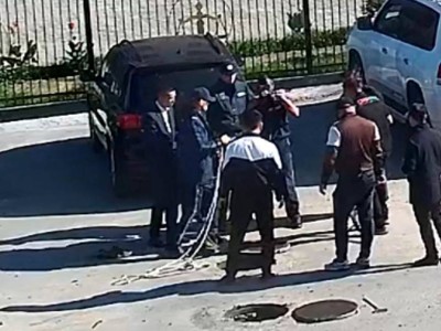 Семейде кәріз құдығына түскен екі жұмысшы есінен танып қалды