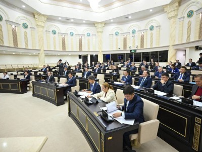 Депутаттар мен олардың аппаратына жұмсалатын шығын – 7,8 млрд теңге