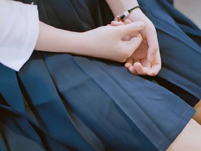 Сұмдық жағдай: 15 жастағы қыз 23 жастағы мемлекеттік қызметкерден бала босанды