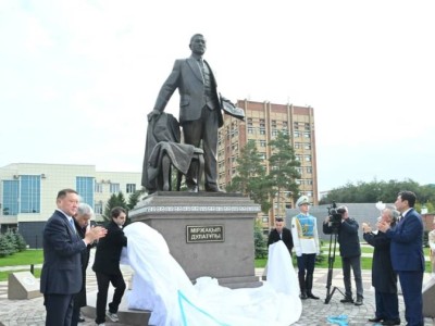 Қостанайда Алаштың аяулы перзенттерінің біріне ескерткіш қойылды