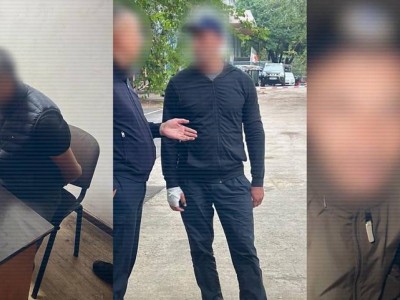 Алматыда бетперде киген үш адам кәсіпкердің үйінен 500 млн теңге ұрлаған