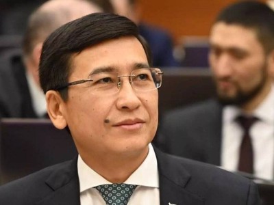 Сүйінші, ағайын! Аймағамбетов мұғалімдерді қуантатын жаңалығын айтты