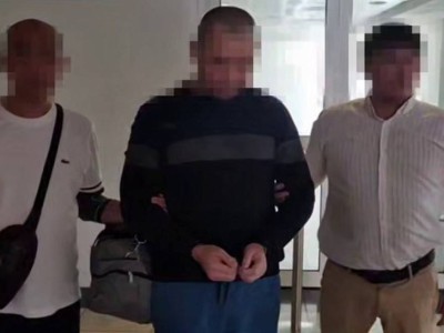 Салық төлеуден жалтарған күдікті БАӘ-ден экстрадицияланды