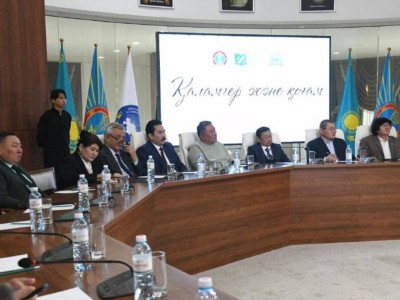 Астанада қаламгерлер бас қосты