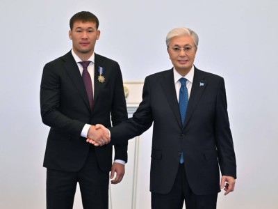 Шавкат Рахмонов «ІІ дәрежелі «Барыс» орденімен марапатталды