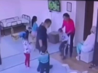 Атырауда әлеуметтік орталықта ДЦП диагнозы бар балаларды ұрып, қорлаған