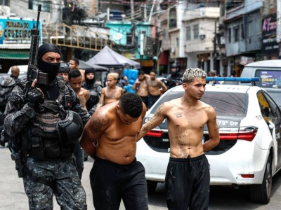 Рио-де-Жанейрода есірткі картельдерімен қақтығыс жүріп жатыр: 60 адам қаза тапты