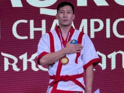 Дала Қырандары қозғалысының үйлестірушісі Нұрғали Тұрсынғазиев қазақ күресінен Азия чемпионы атанды