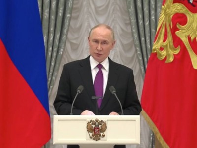 Путин жыл бойы әскерге шақыру туралы заңға қол қойды