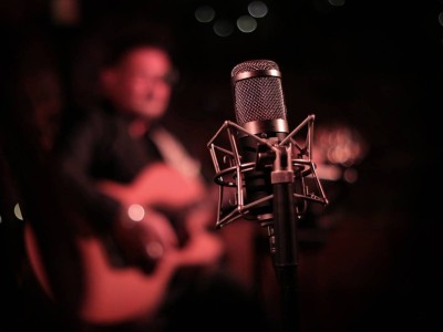 Фонограмма қолданатын әртістерге айыппұл салынуы мүмкін