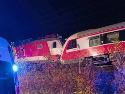 Словакияда екі пойыз соқтығысты