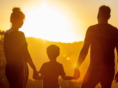 Баланың дамуы мен бақыты: ата-анасының қолдауымен өскен әр балаға қоғамның қамқорлығы қажет